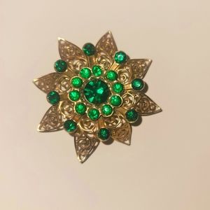 Vintage 60's Emerald Green Brooch Pin